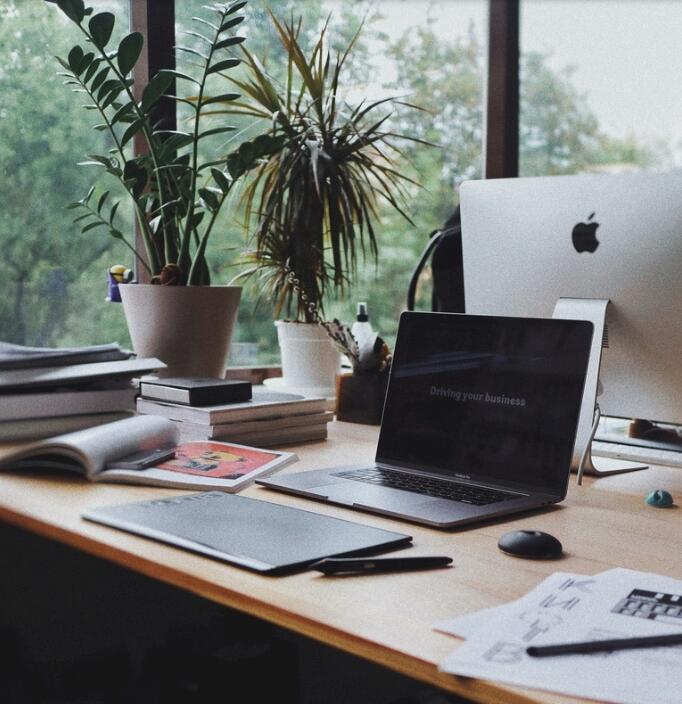 ���̰���