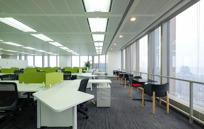 ���̰���