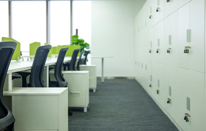 ���̰���